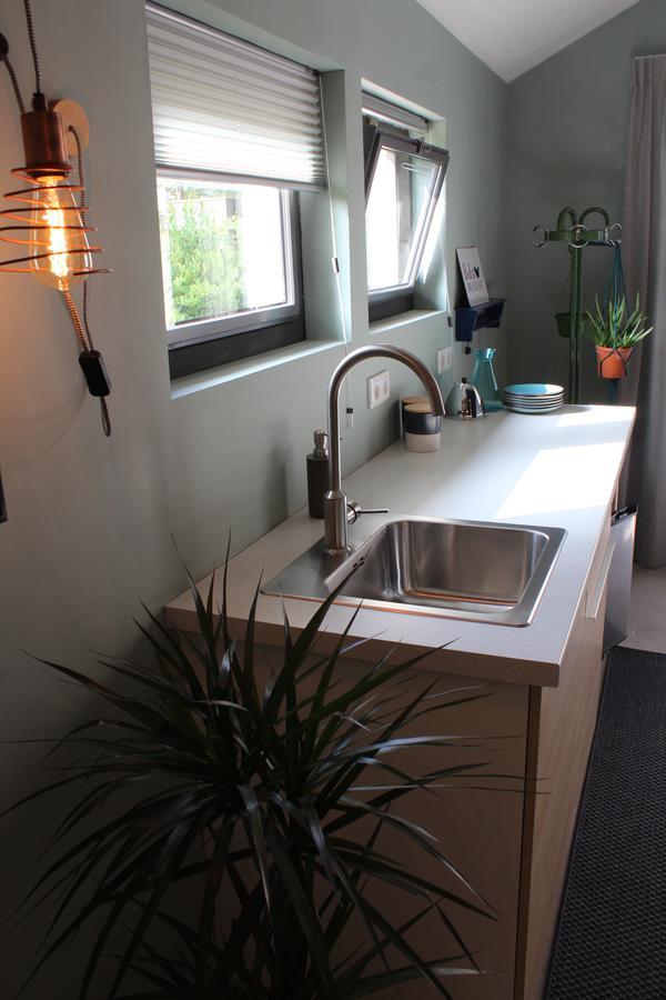 Het Aambeeld Bed & Breakfast Wanroij Luaran gambar